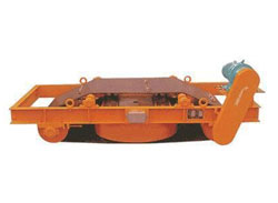 �DƬ���Q��RCDDϵ��������жʽ늴ų��F��
�c���Δ���4413��